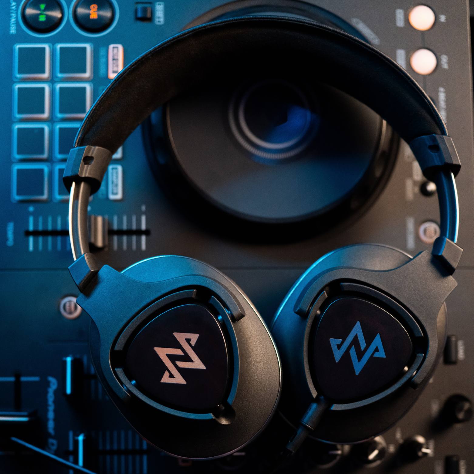 NH20 Monitor Headphones